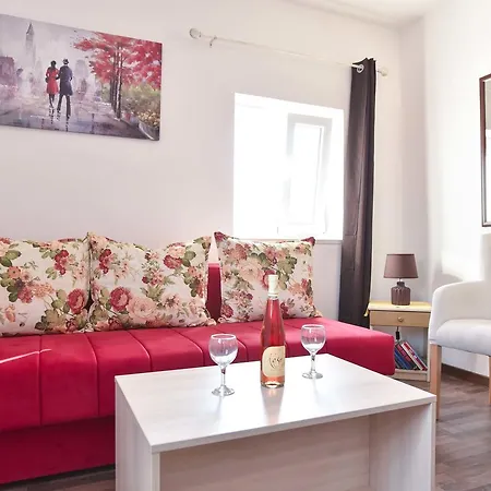 St. Nicola's Apartment *