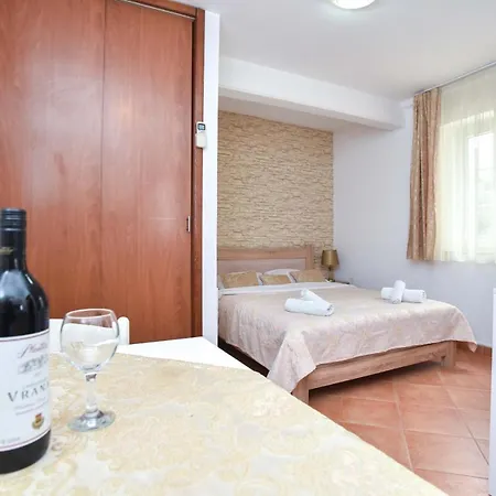 St. Nicola's Apartment *